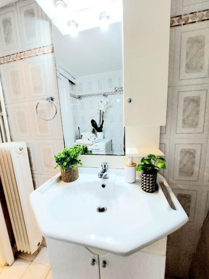Lovely Equipped Apartment In Kallithea Афіни Екстер'єр фото